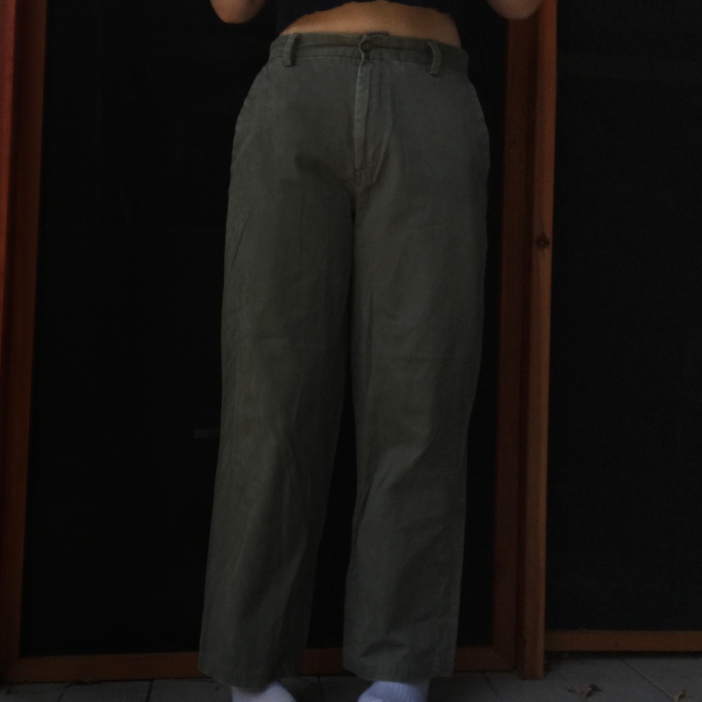 green pants